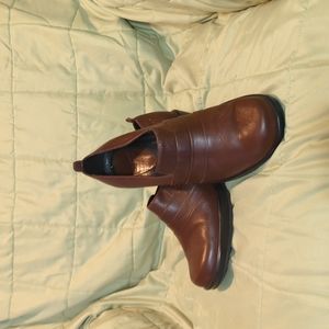 Dansko 40 brown leather wedges